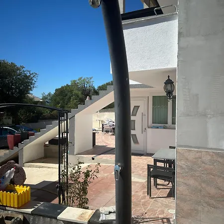 Appartamento Irma Haus Jadranovo